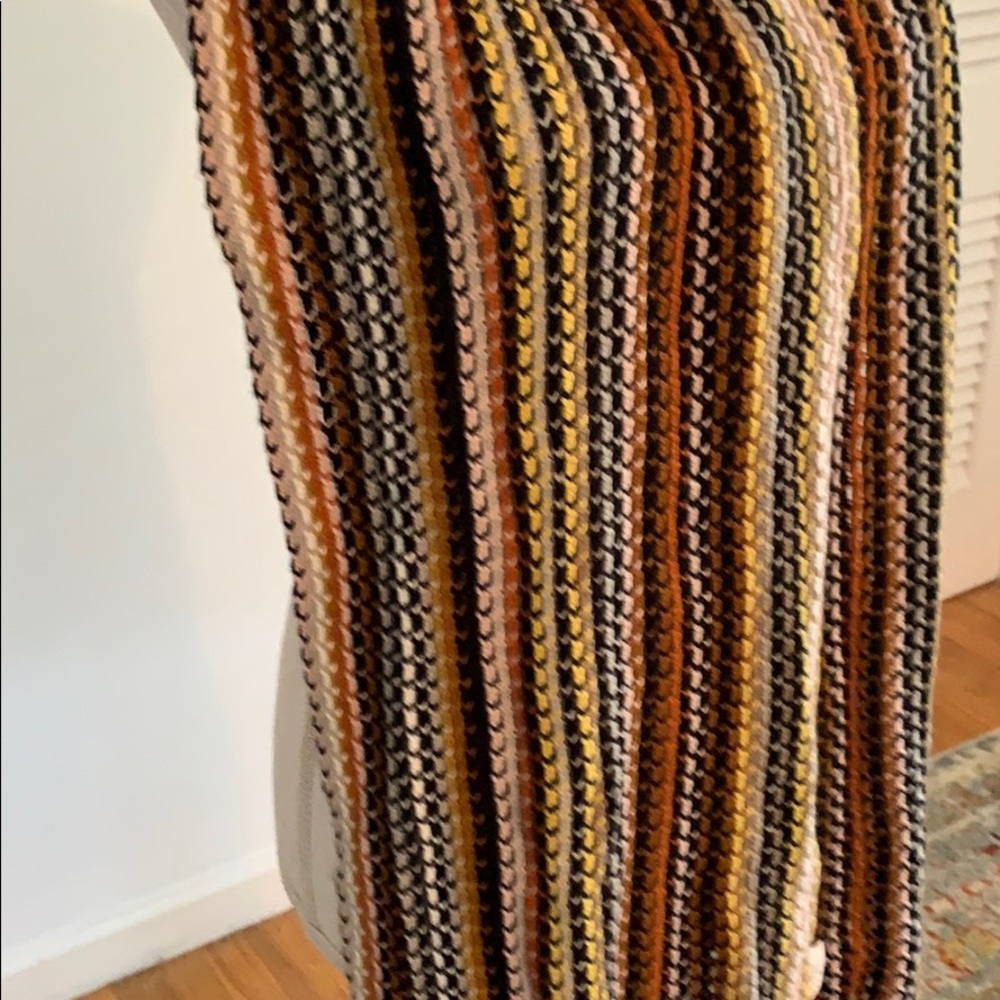 Scarf - Picture 2 of 5